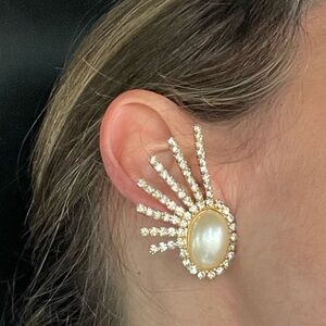 Vintage 80s gold tone clip statement earrings faux pearl